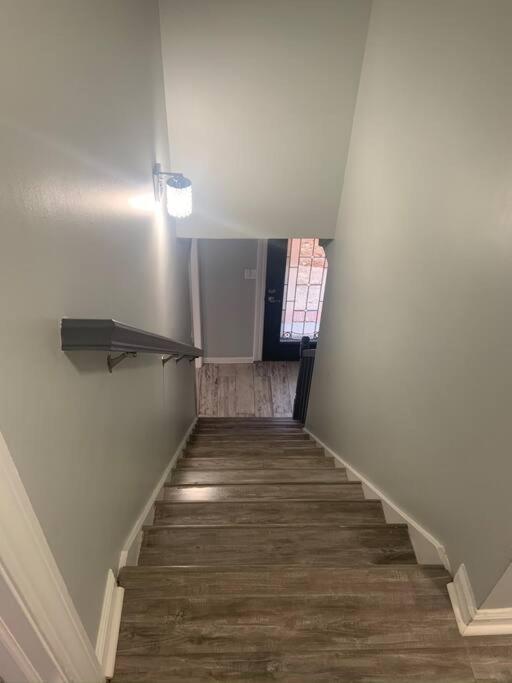 Renovated 3Bedroom 2.5Bath 2 Story House W/ Garage ลอว์เรนซ์วิลล์ ภายนอก รูปภาพ